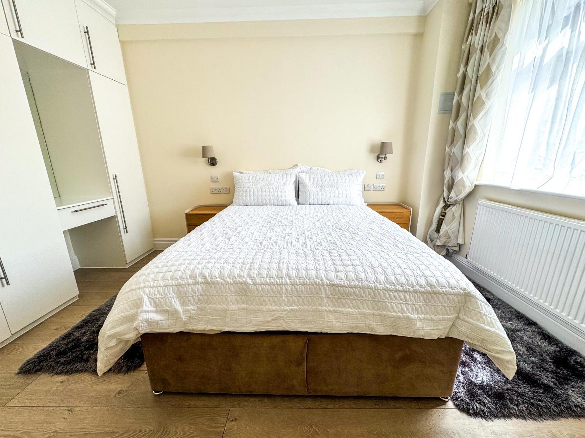 Hyde Park Corner Spacious 2 Bedroom * Londres
