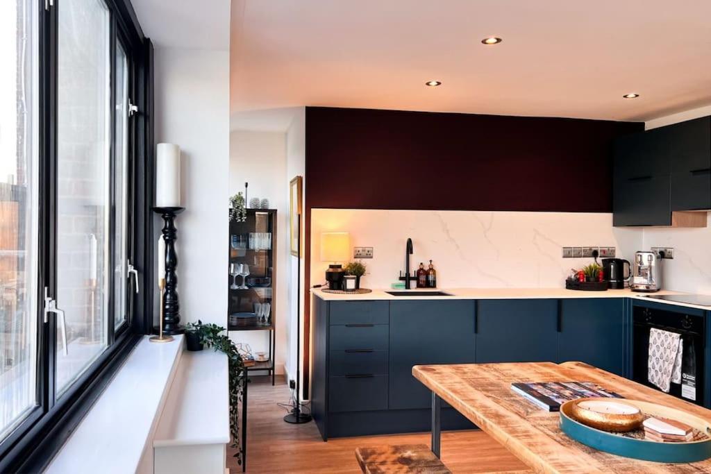 The View - Kensington *