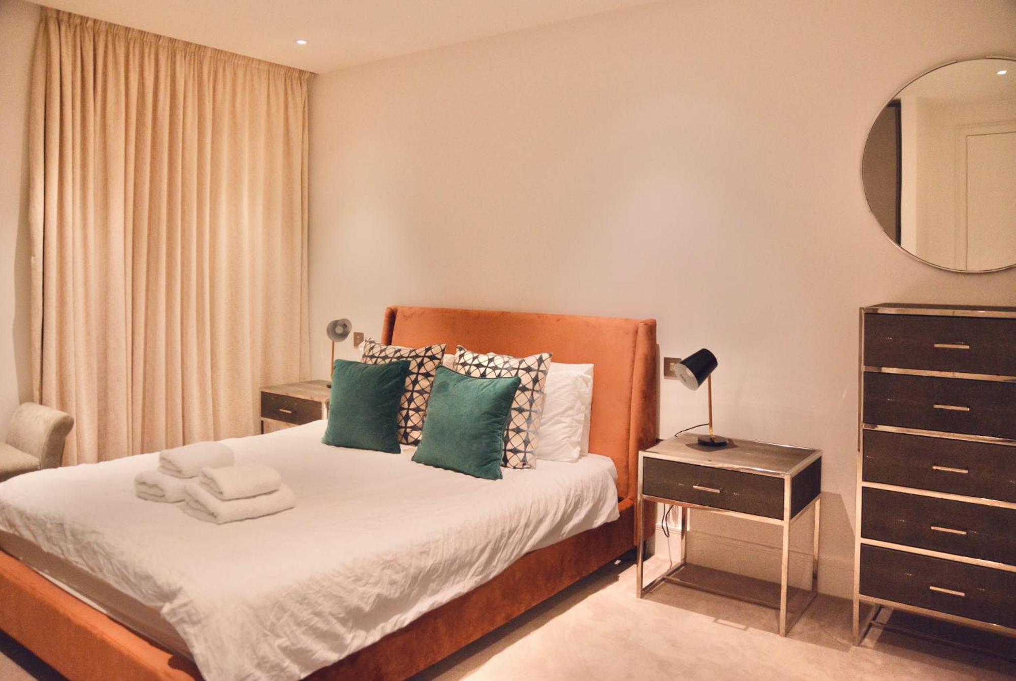 250 Road 2 Bollinder Place Ec1v 2ah 2bed Luxury Apartments-this Is Full Address Apartment London