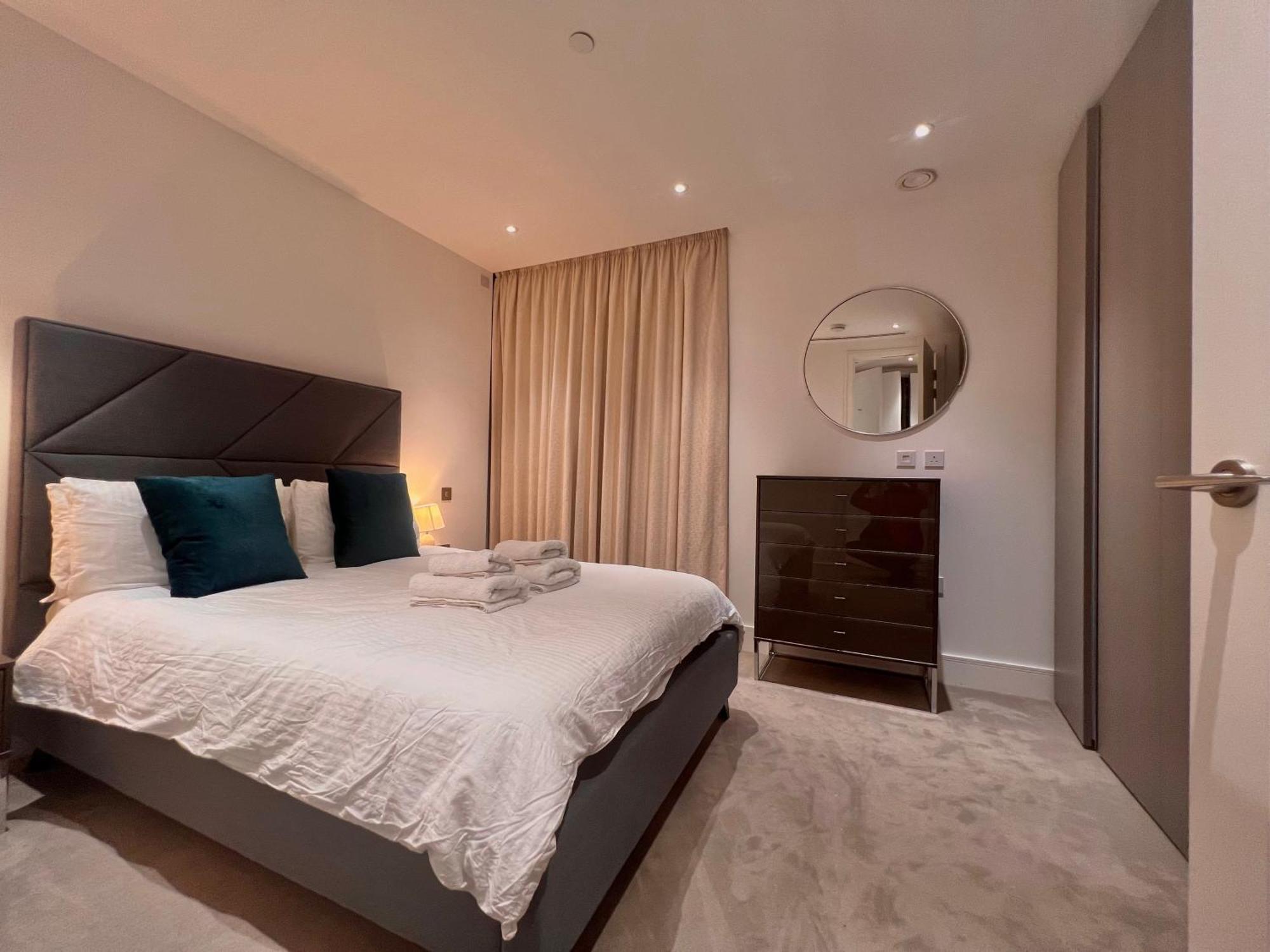 250 Road 2 Bollinder Place Ec1v 2ah 2bed Luxury Apartments-this Is Full Address Apartment London