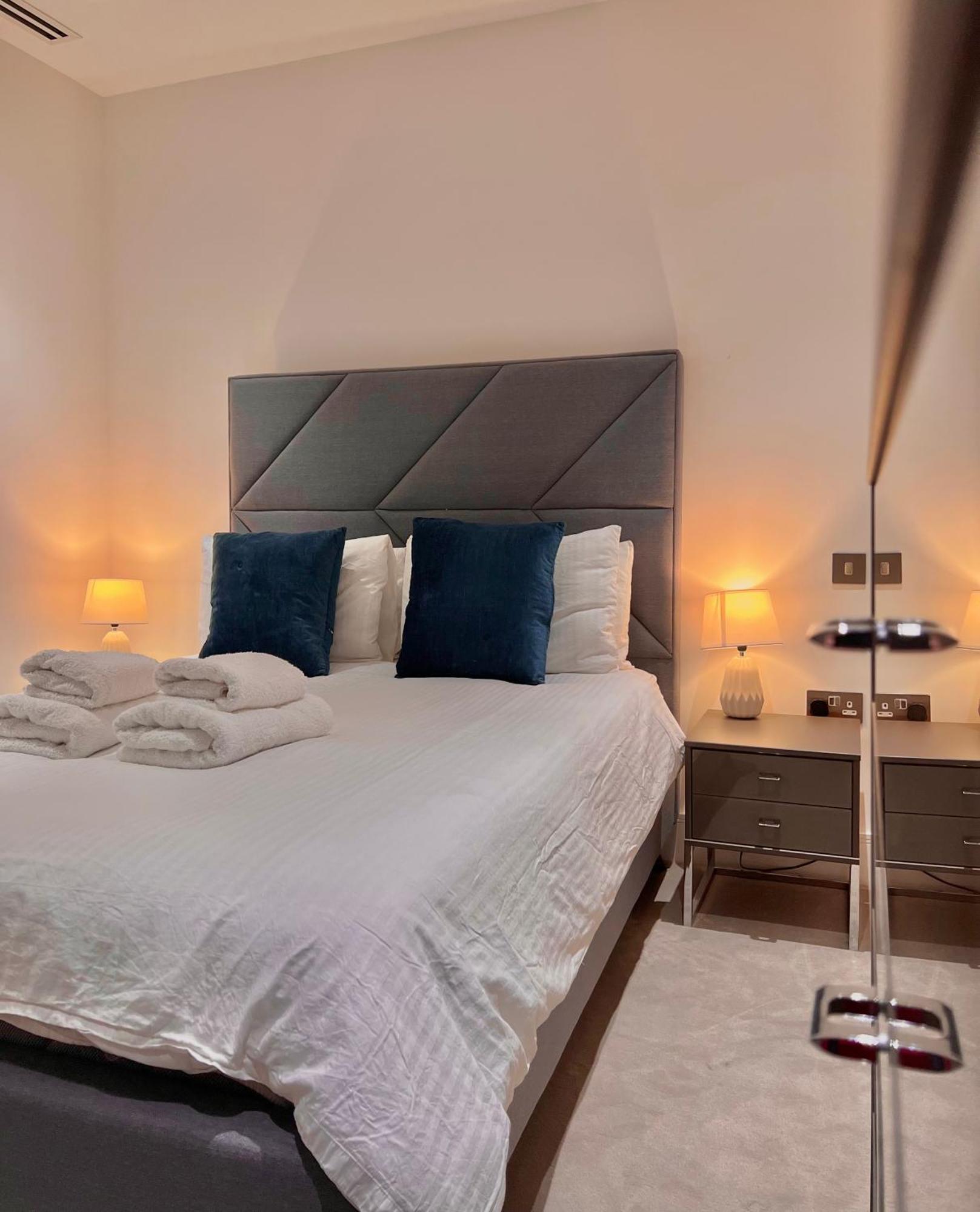 250 Road 2 Bollinder Place Ec1v 2ah 2bed Luxury Apartments-this Is Full Address * Londres