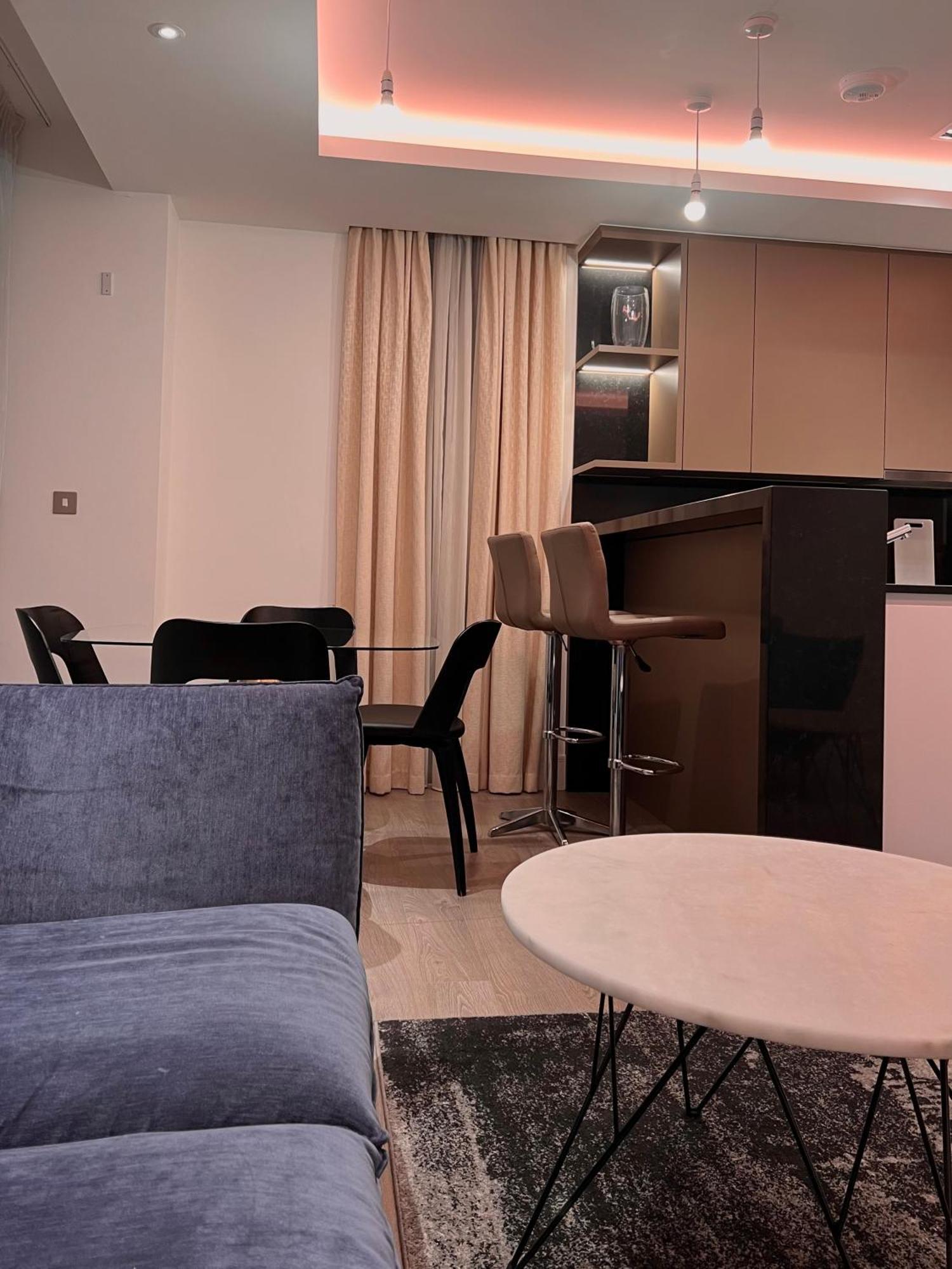 Apartment 250 Road 2 Bollinder Place Ec1v 2ah 2bed Luxury Apartments-this Is Full Address *