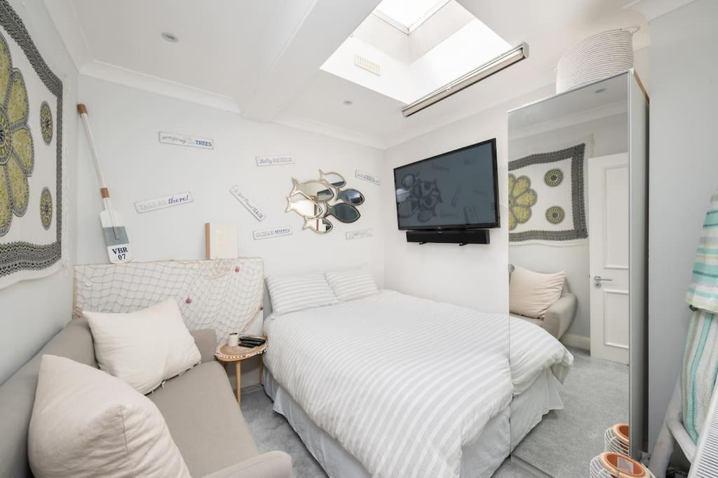 Hébergement de vacances 4 Bedroom House With Gym - Behind V&a Museum Londres