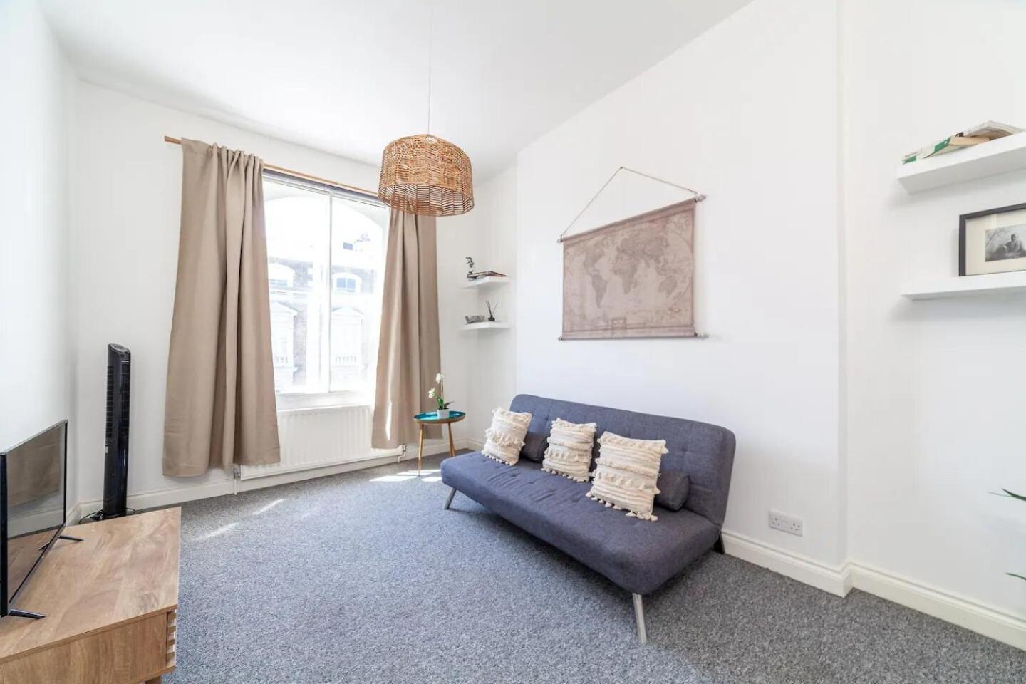 1br Flat In Notting Hill, 1min To Tube