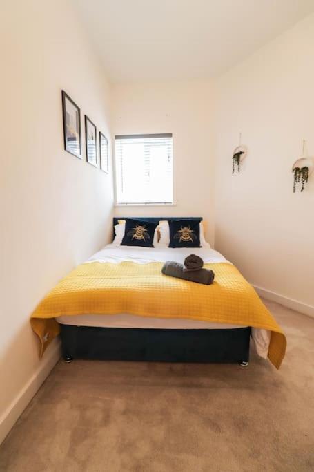 Appartement Spacious 2 Bed Flat With Parking -10mins From *