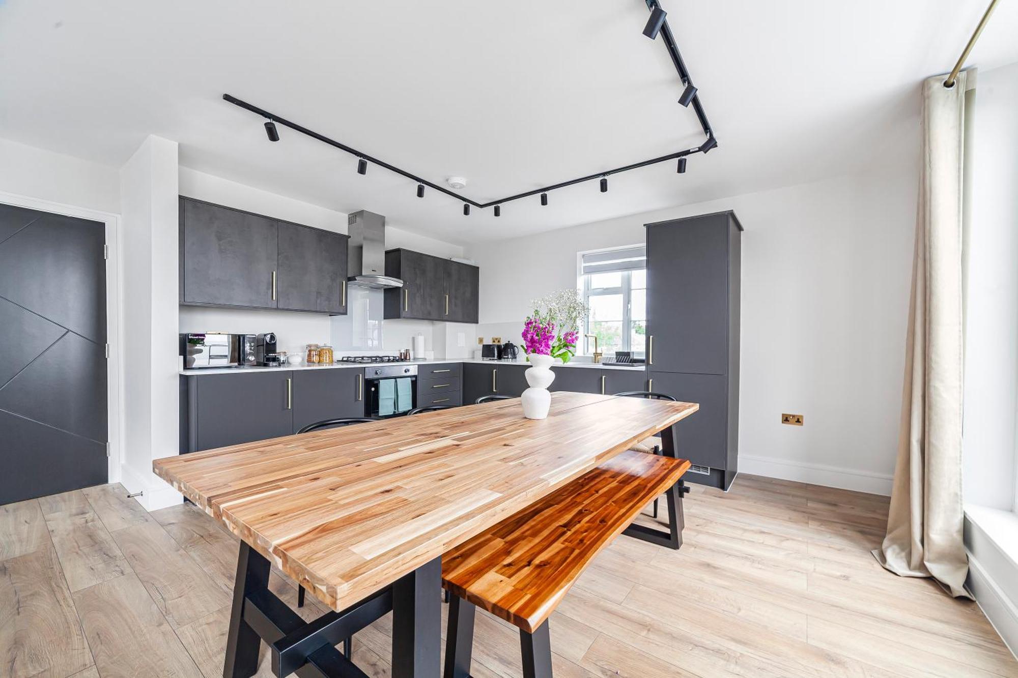 Arte Stays - Lux Stylish Penthouse - Heart Of Wembley - Parking Appartement