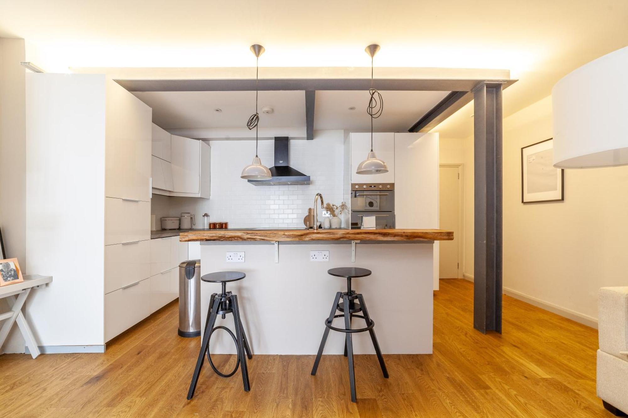 Apartment Stylish & Central 2-bed, 2-bath In Notting Hill