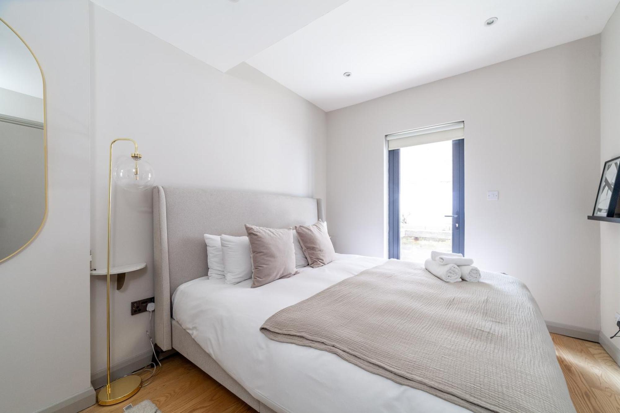 Stylish & Central 2-bed, 2-bath In Notting Hill * Londres