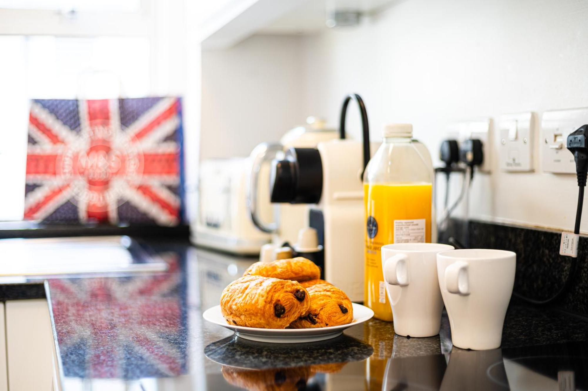 Selfridges Parkside Haven - 2 Bedroom Appartement Londen