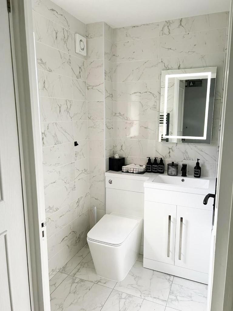 Apartamento Beautiful In Beckton With Private Entrance And Garden *