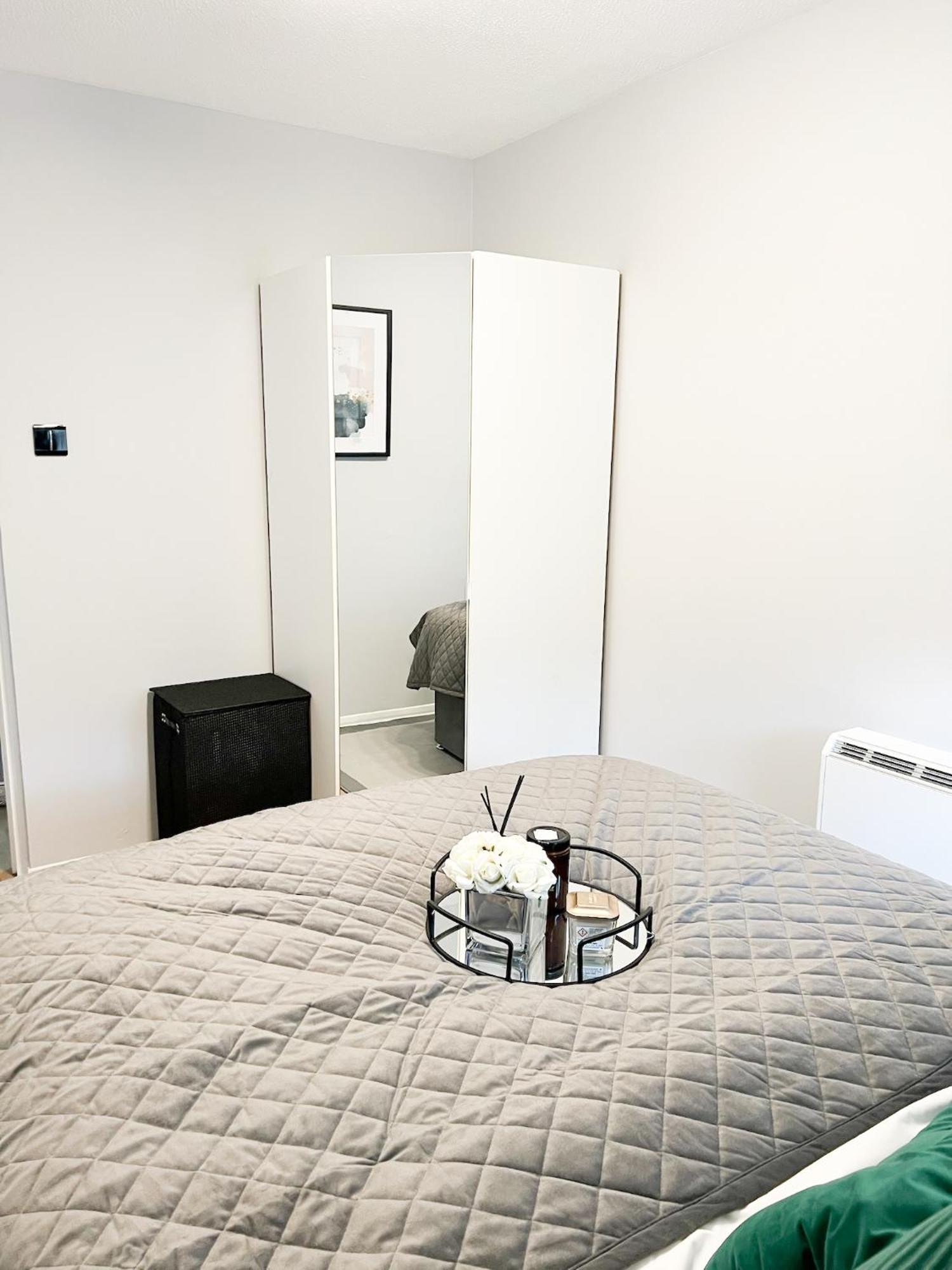 Beautiful In Beckton With Private Entrance And Garden Apartamento Londres