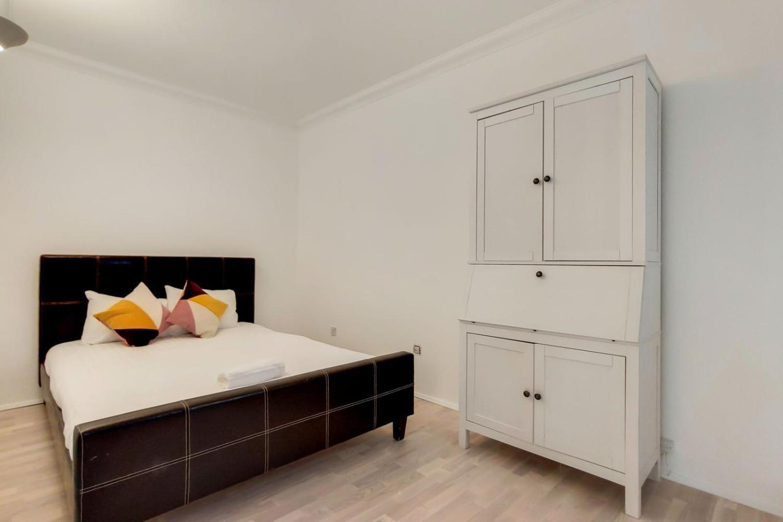 South Kensington - Point West Residences Apartamento