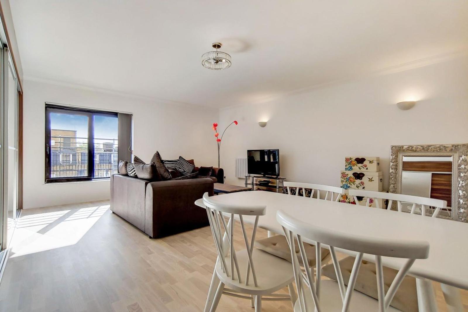 South Kensington - Point West Residences