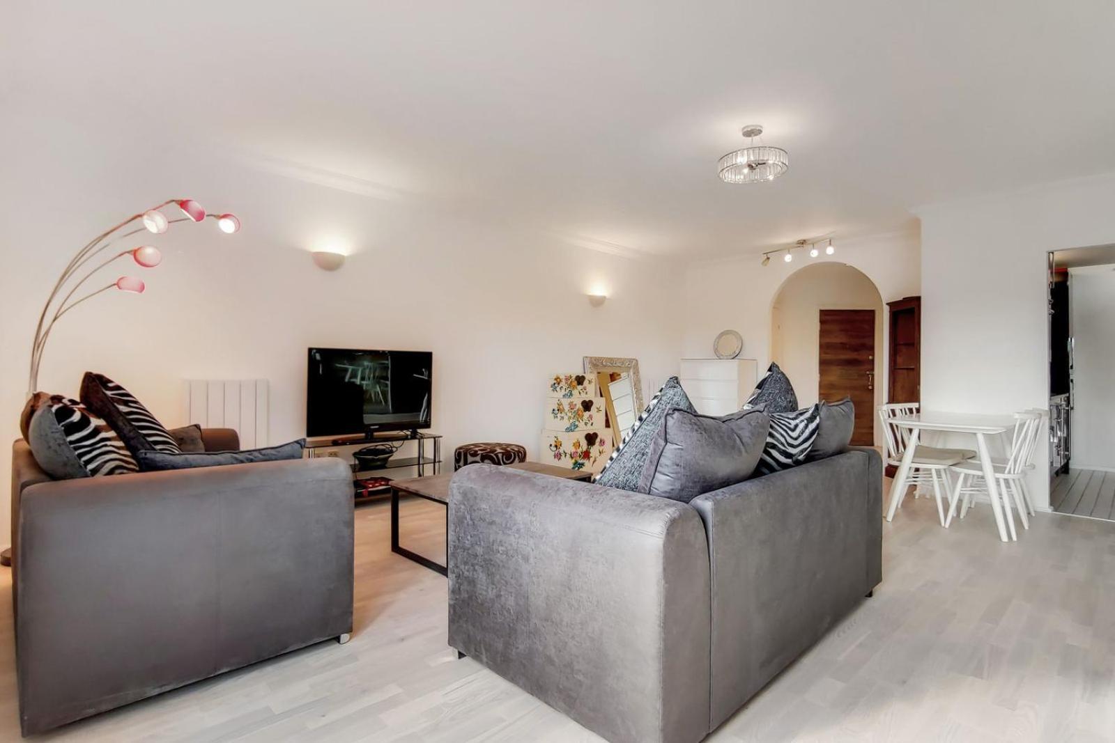 South Kensington - Point West Residences * Londres