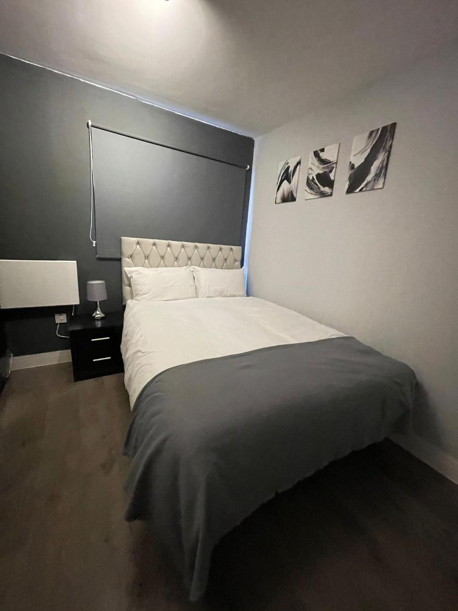 Letzi Premium Cozy Retreat Private En-suite Rooms, Wembley London