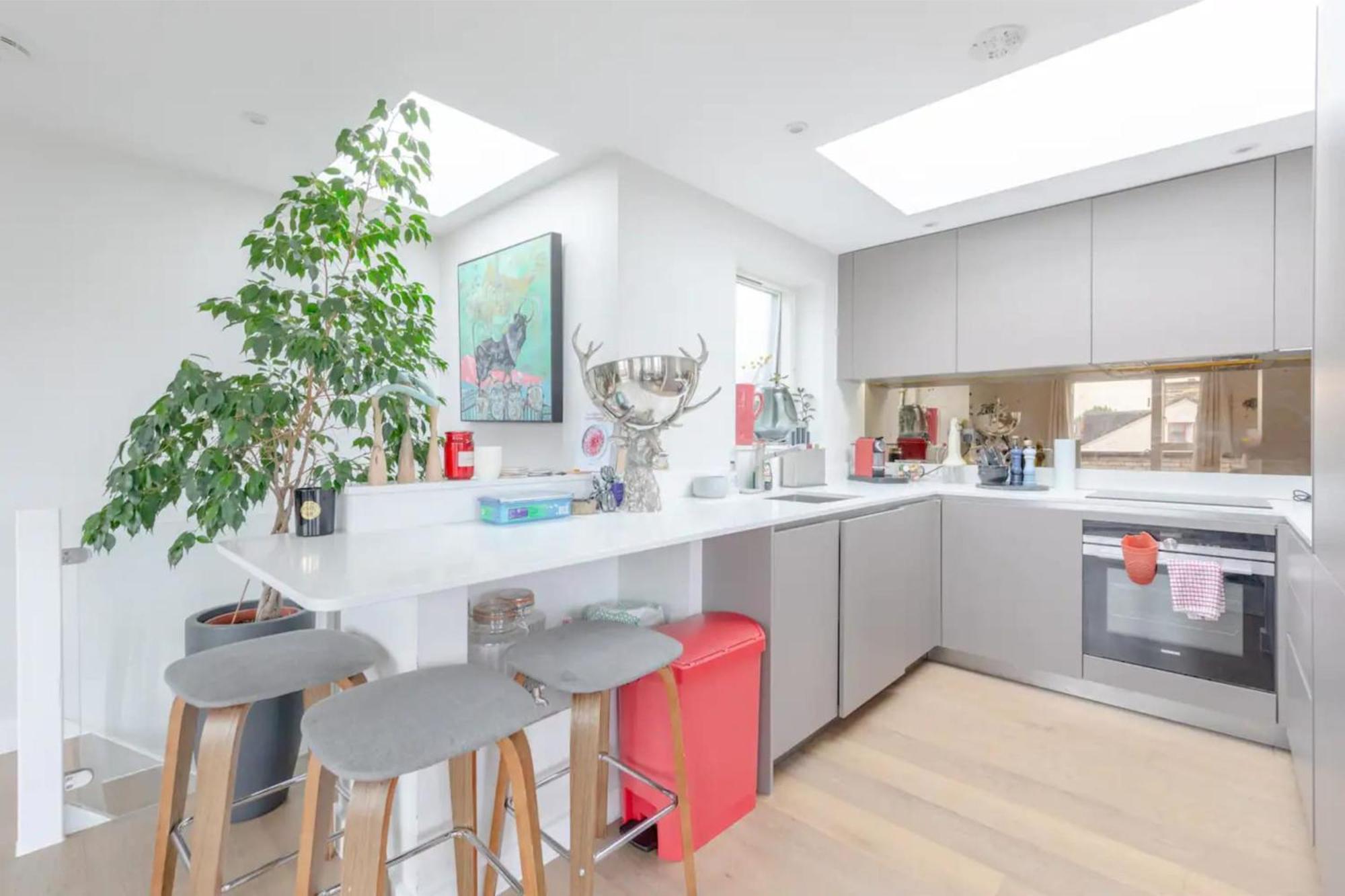 Sleek & Spacious 2bd Flat - Clapham Appartement