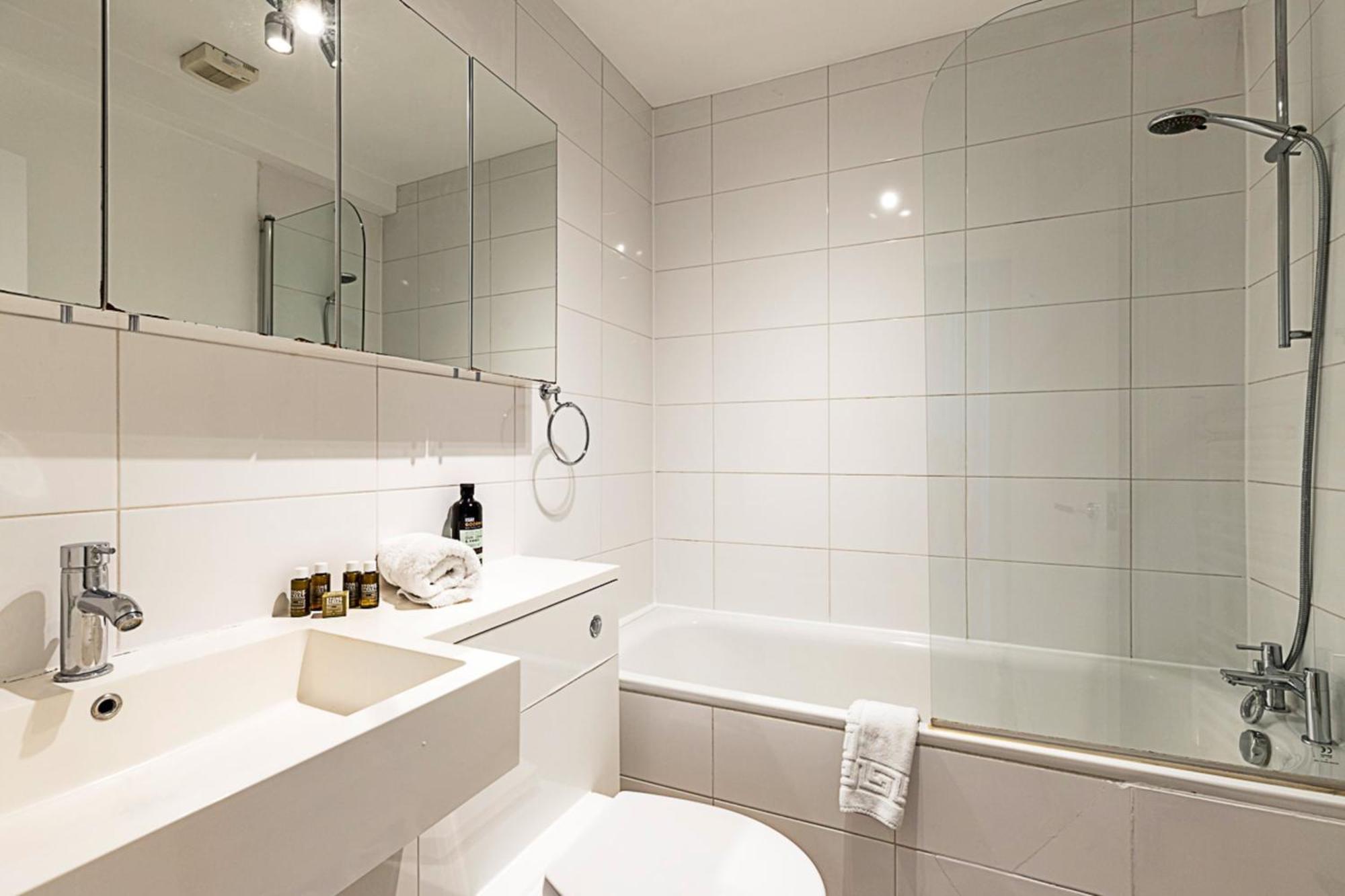 Charming Kensington Apartment London