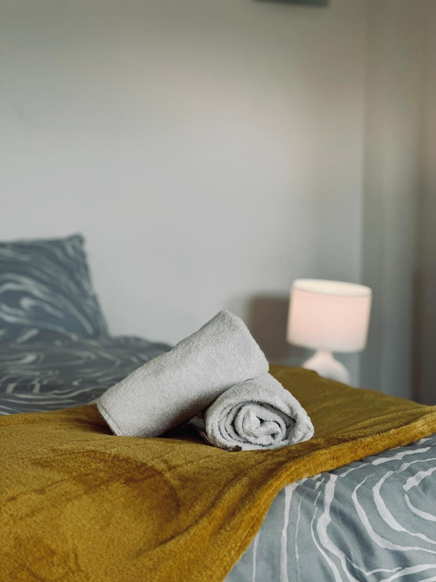 25 Percent Off Monthly 2bed Serviced Business & Family Guests Free Wifi & Netflix Sleeps 4! * Londres