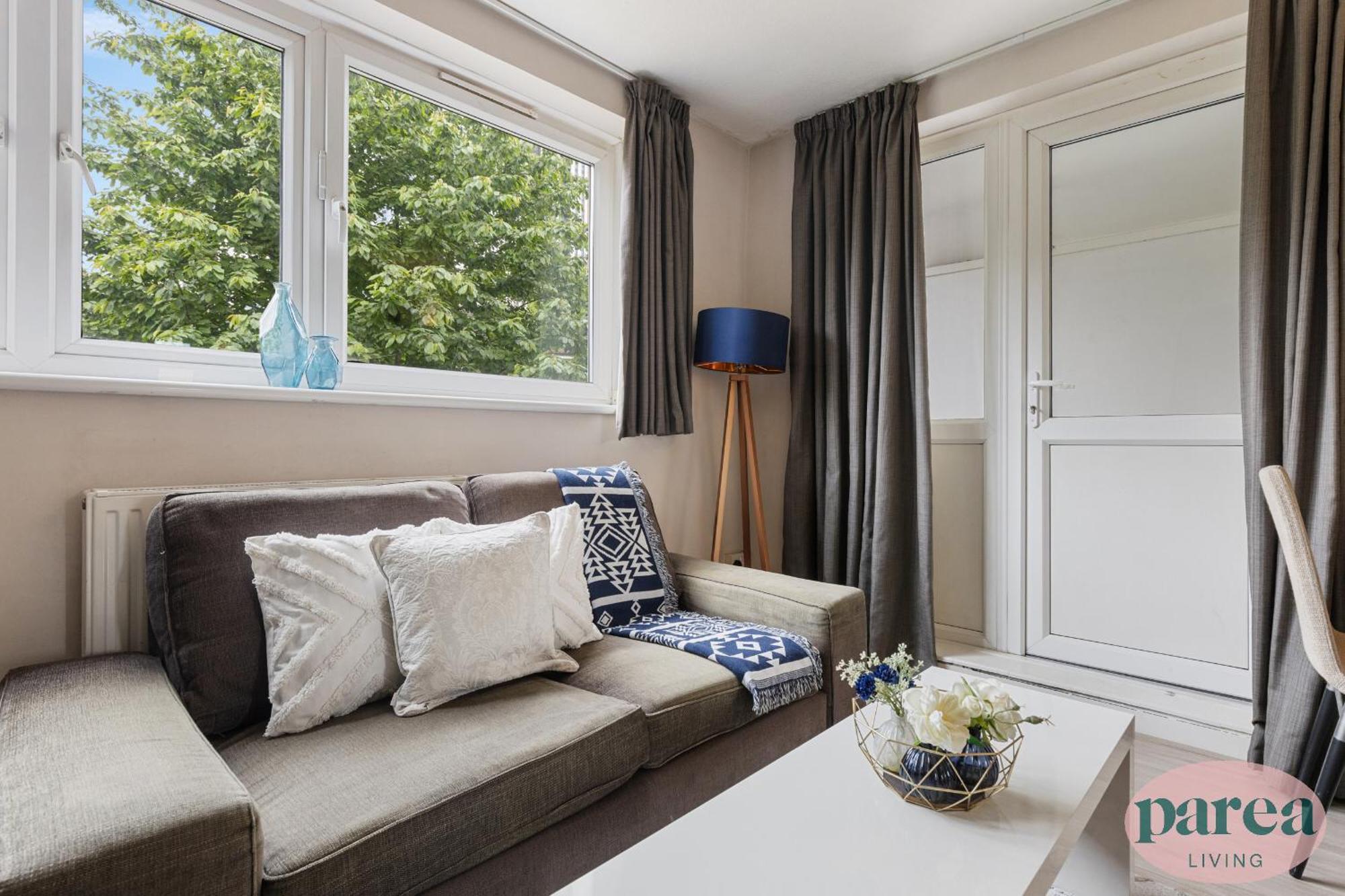 Parea Living - Cosy Flat With Skyline Views Beside Canary Wharf