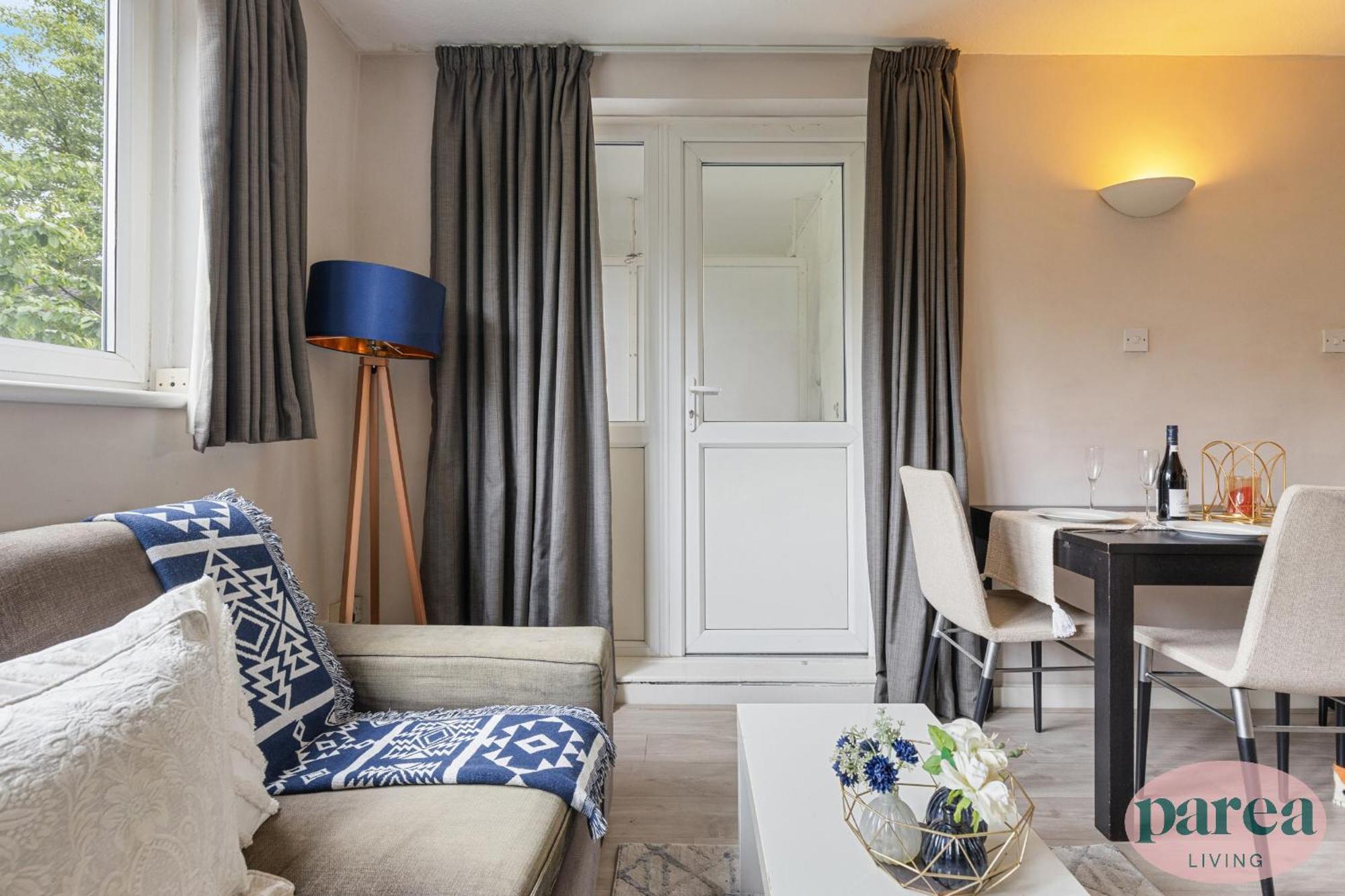 Parea Living - Cosy Flat With Skyline Views Beside Canary Wharf * Londres