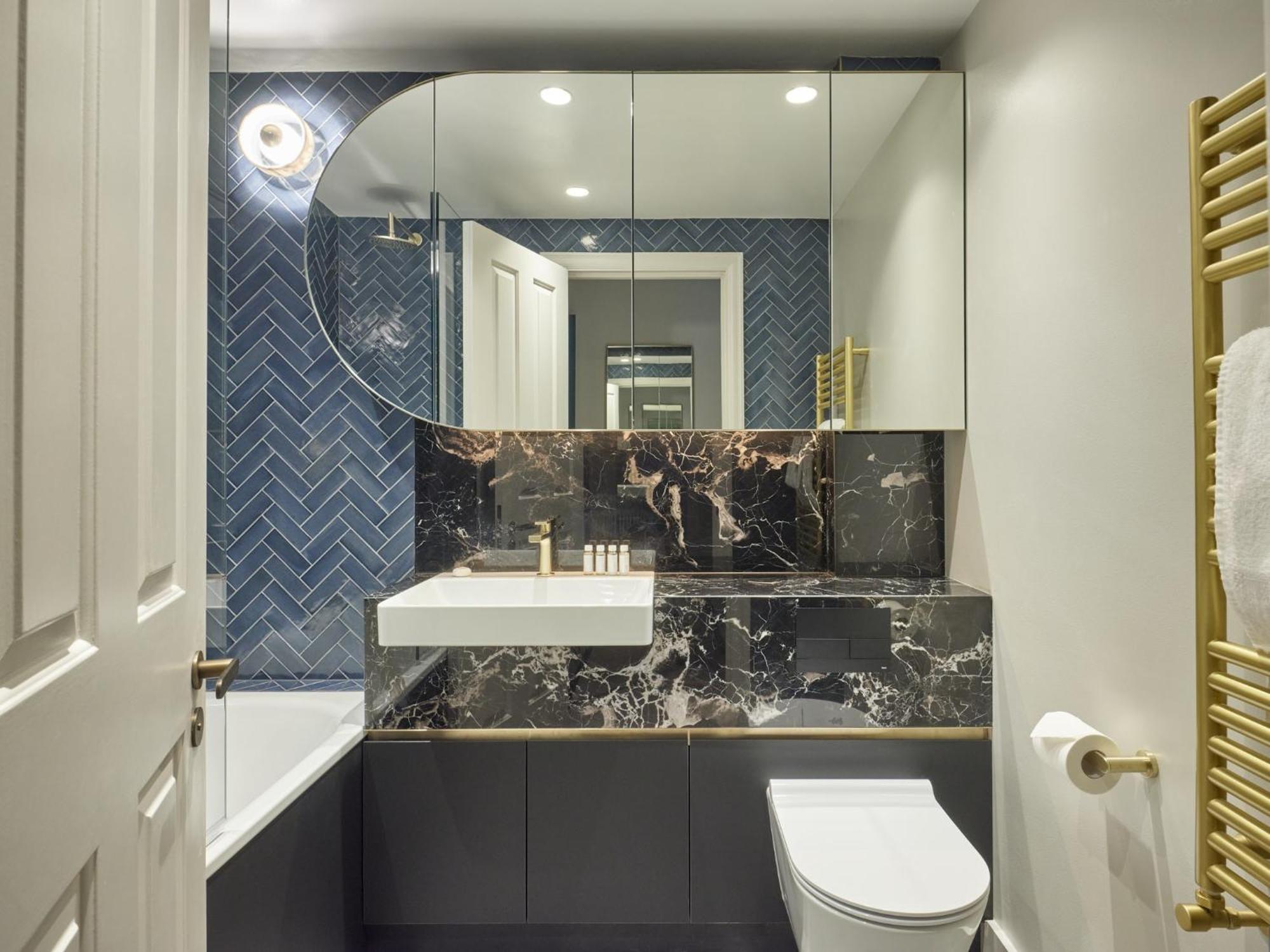 High Spec Award Winning Designer 6 * London