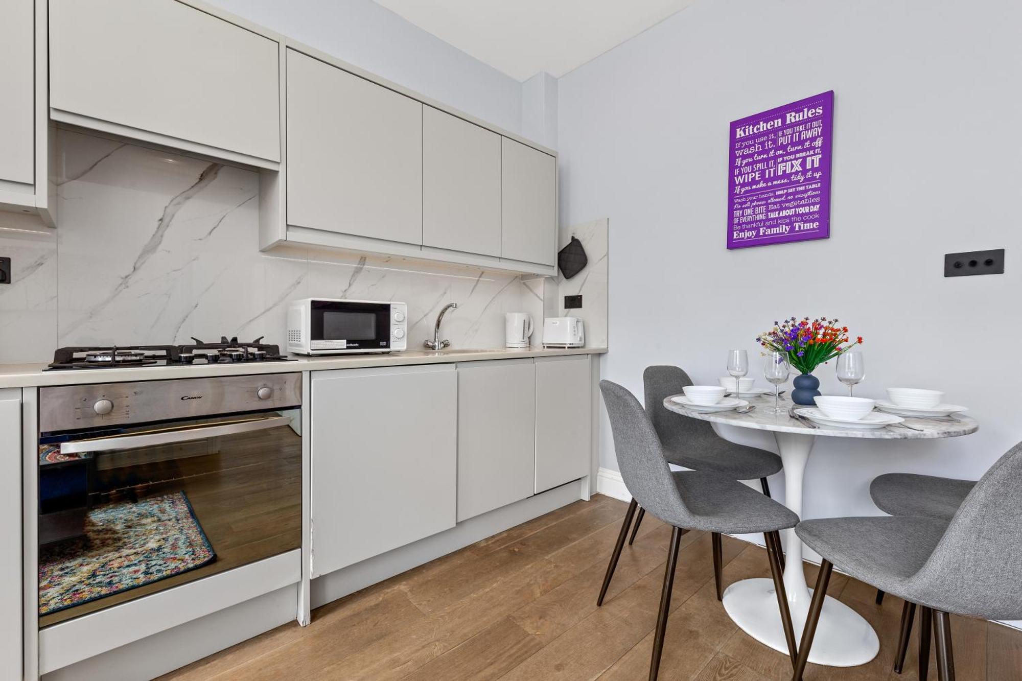 Apartment Westminster 2 Bedroom With Ac Sleeps 5