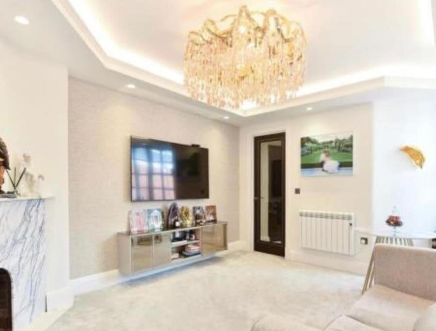 2 Bed Flat In St Johns Wood Apartamento