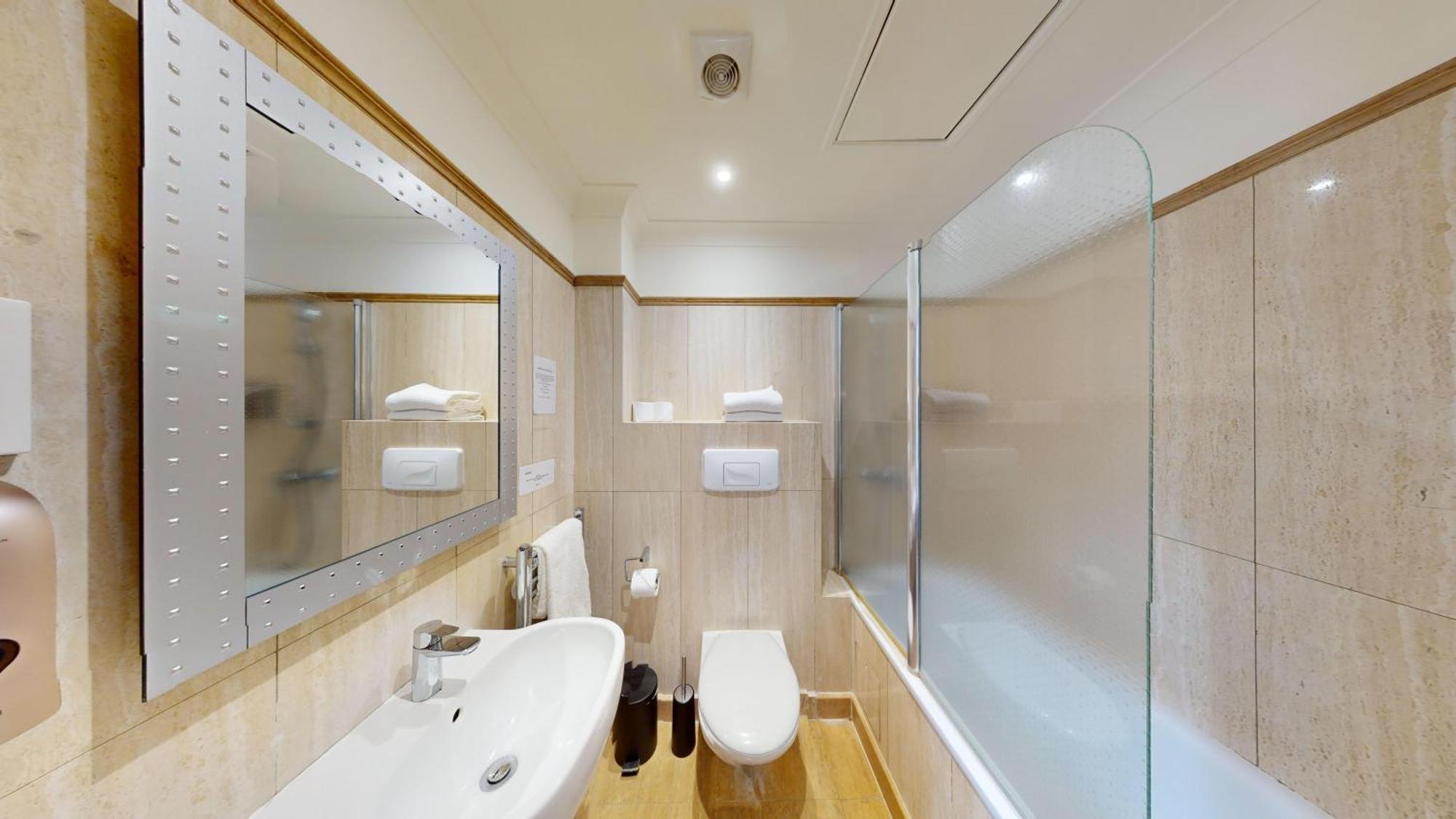 Msk 82 Hotel Londres