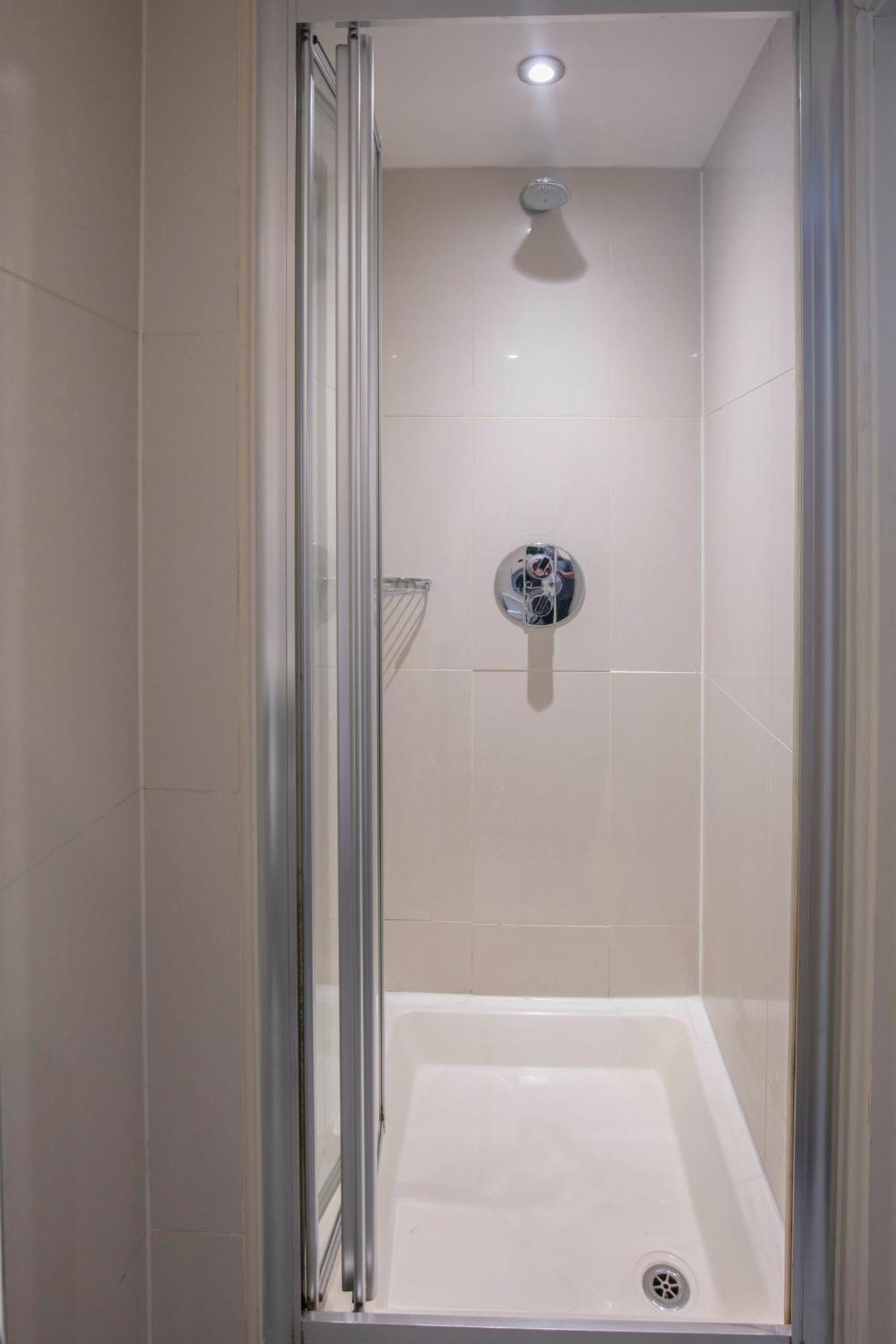 Queensway Hotel, Sure Collection By Western 3* Londres