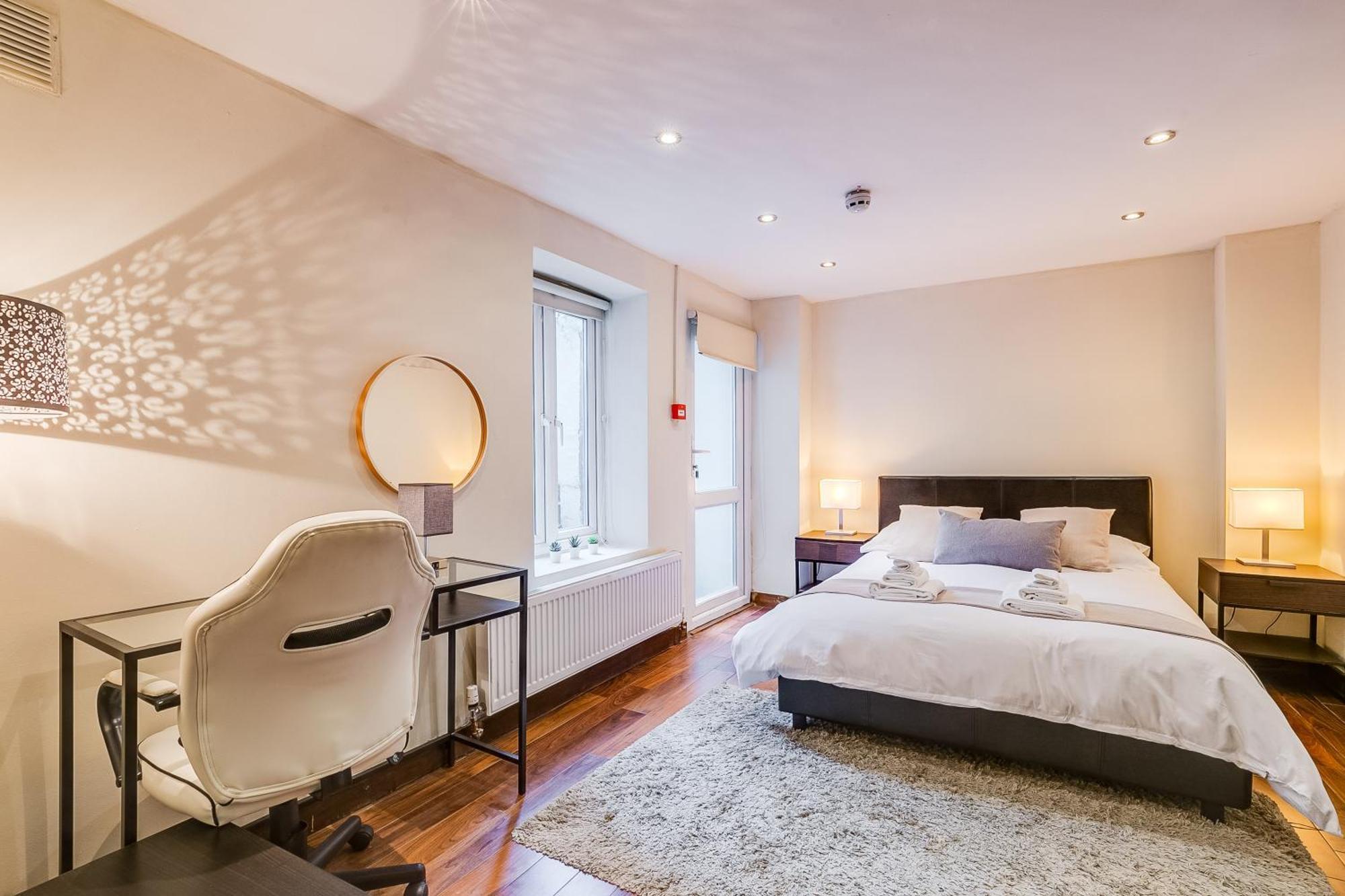 Entire Family - 2bd2bth Earl's Court Apartamento