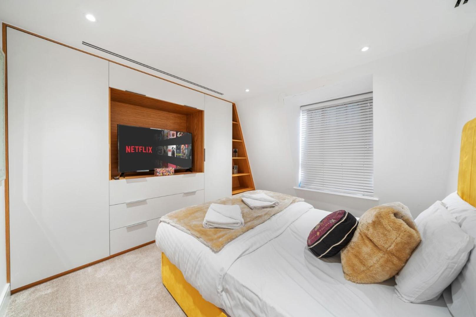 Marble Arch Luxury 3-bedroom Penthouse Haven 73 Apartment London