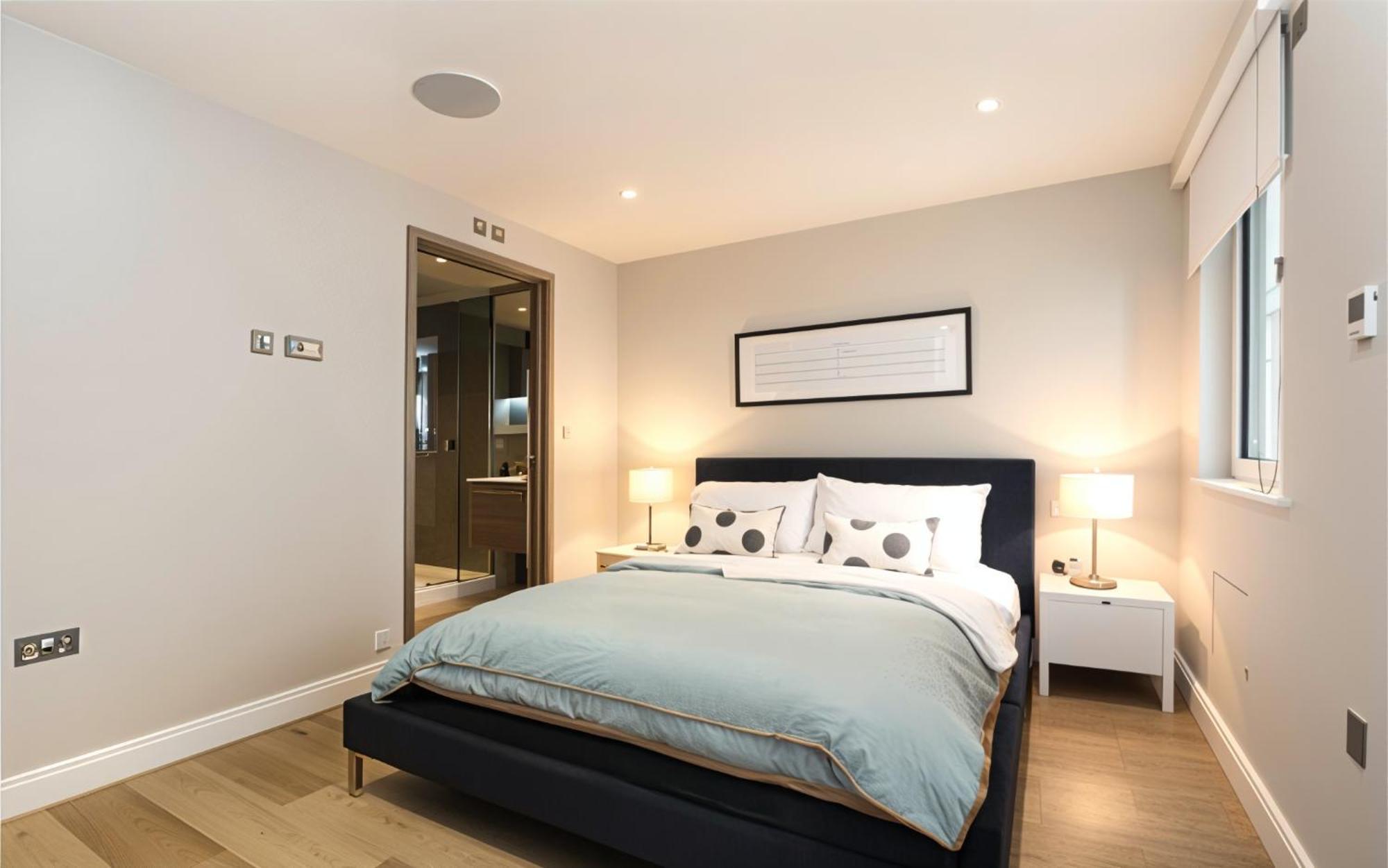 Large By Liverpool Street Station * Londres