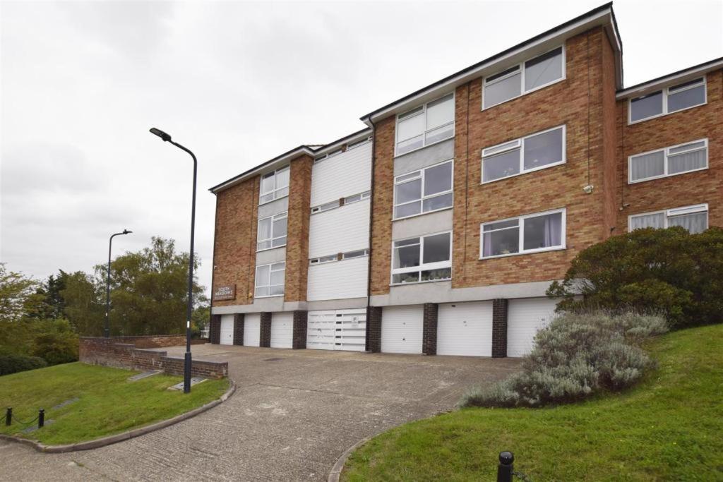 Homestay Wembley Stadium Large Double
