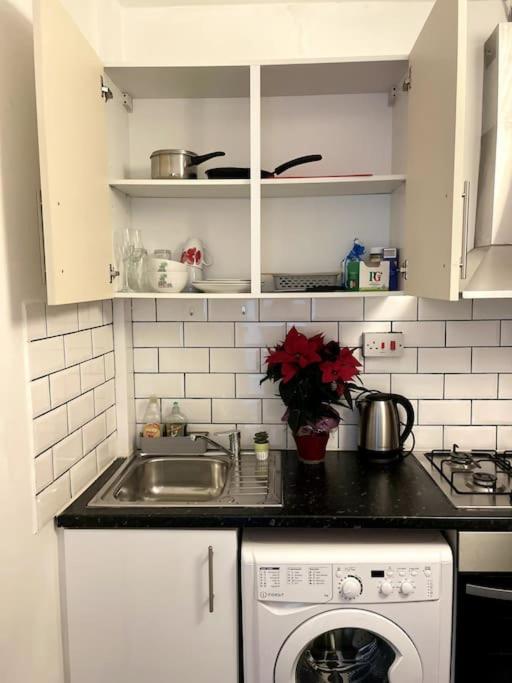 Homey Flat In Heart Of * Londres