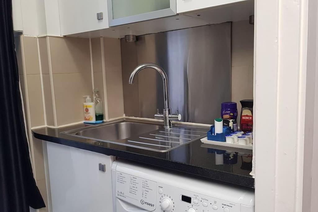 With Huge Balcony Near Oxford St - Marble Arch - Hydepark * Londres