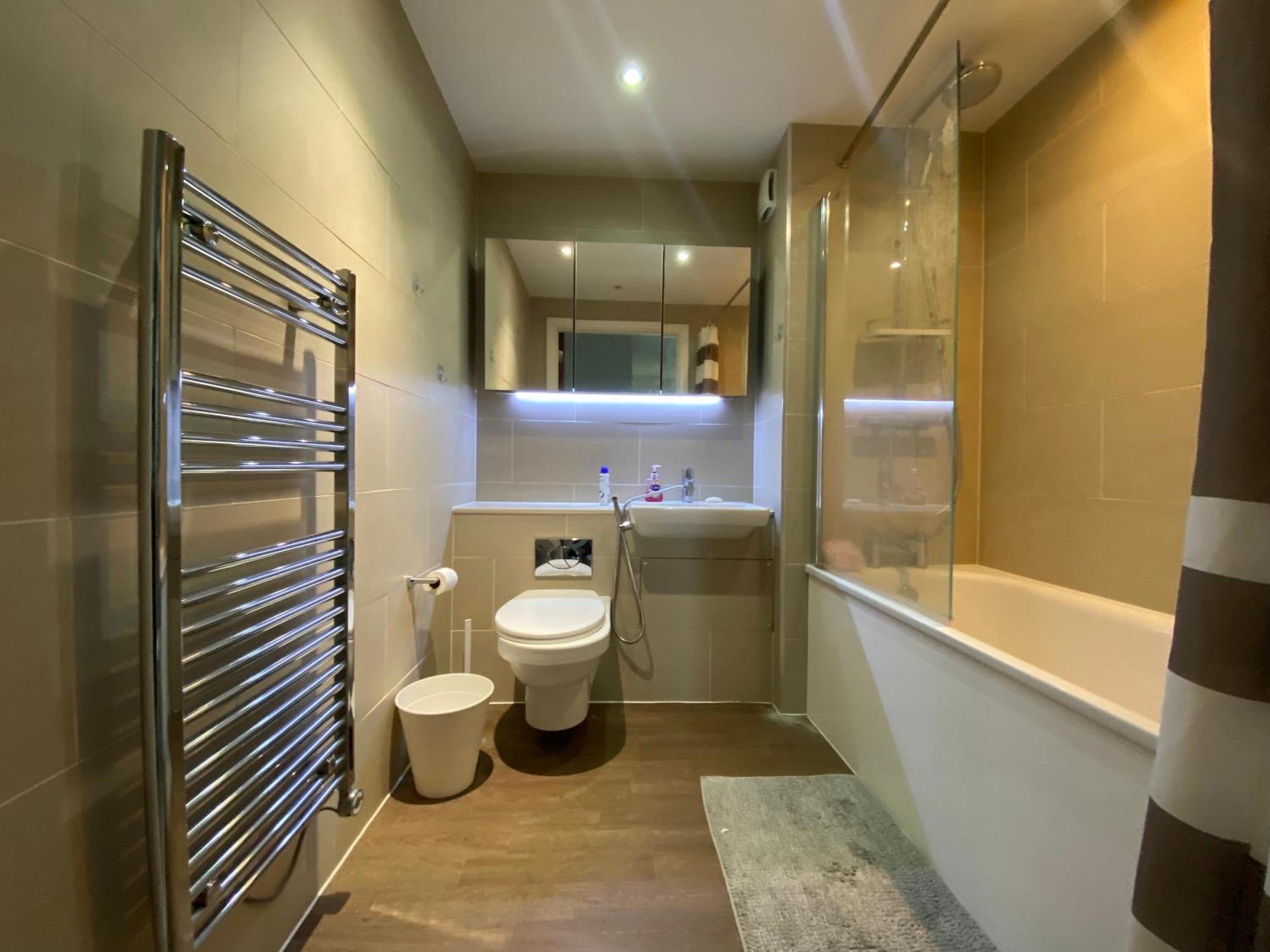 Private In Luxury Shared Gasthof