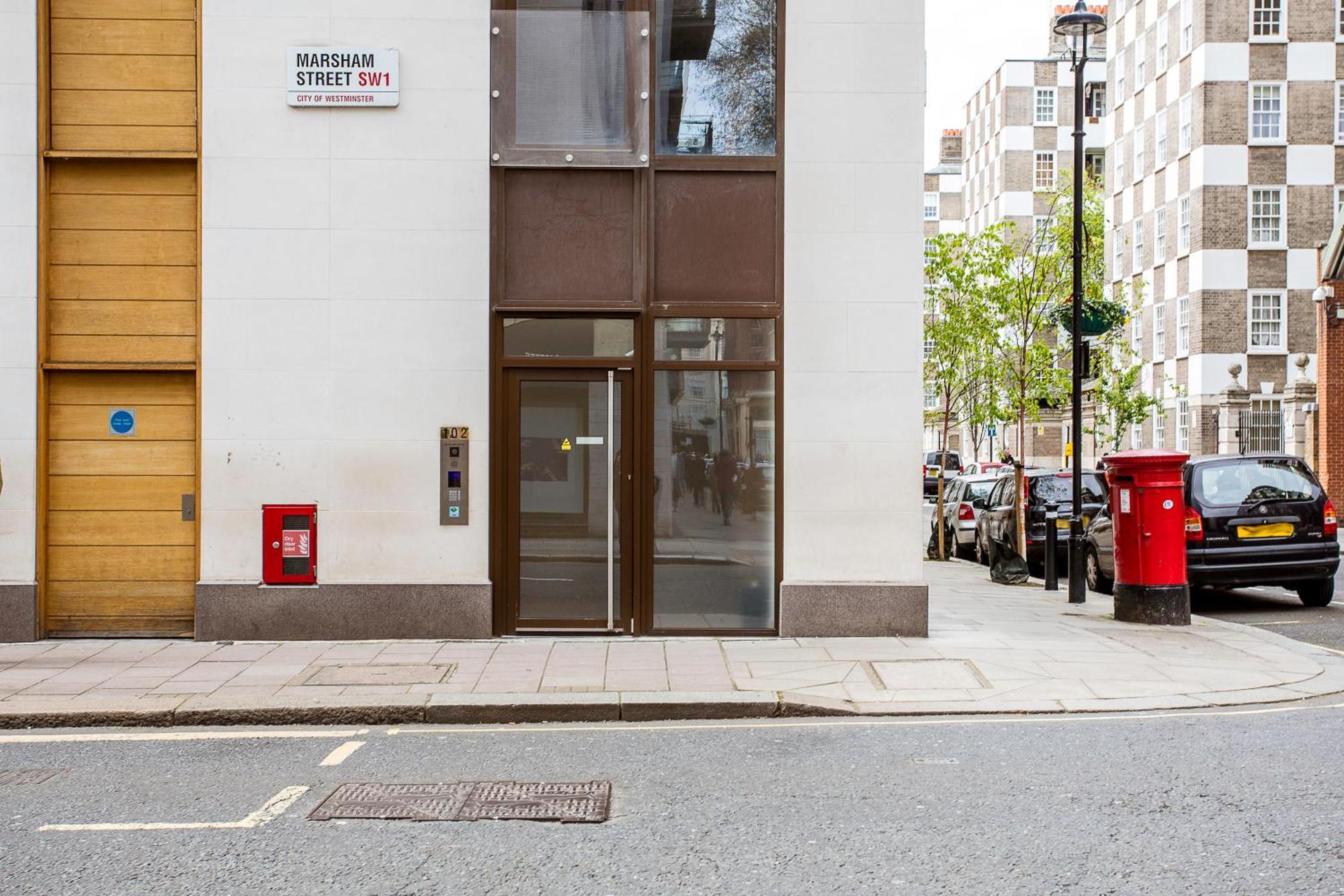 Apartment Serene Cityscape - 2br Luxury Westminster London
