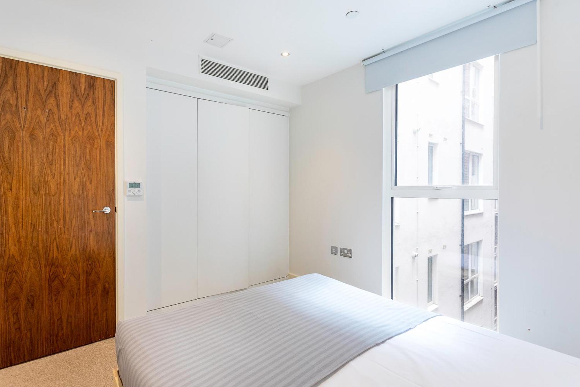 Serene Cityscape - 2br Luxury Westminster Apartment London