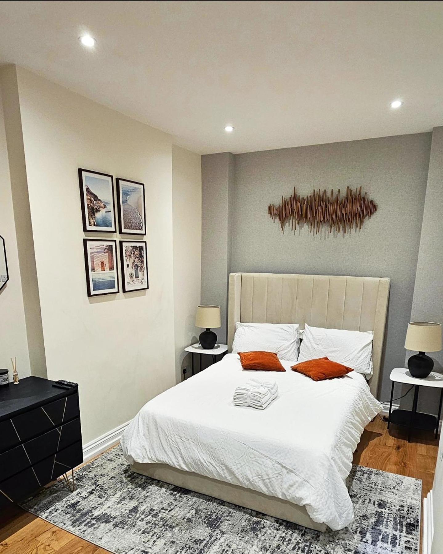 Luxury In Near Buckingham Palace, Big Ben And Eye London