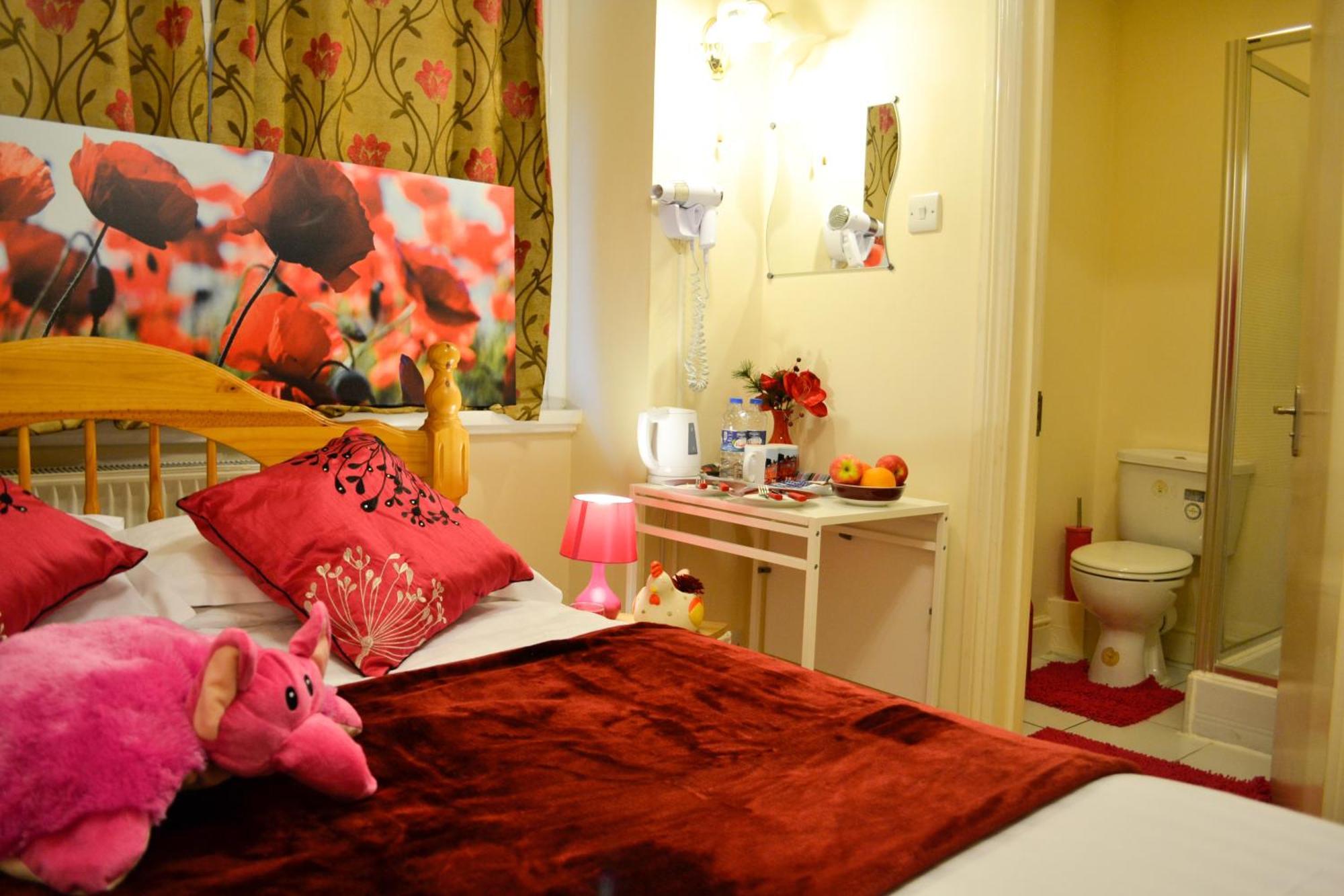 Hotel City London Hotel 3*