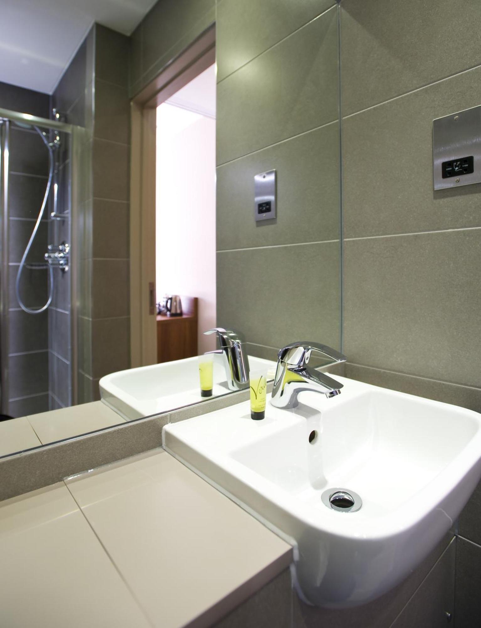 Court Hotel Londres