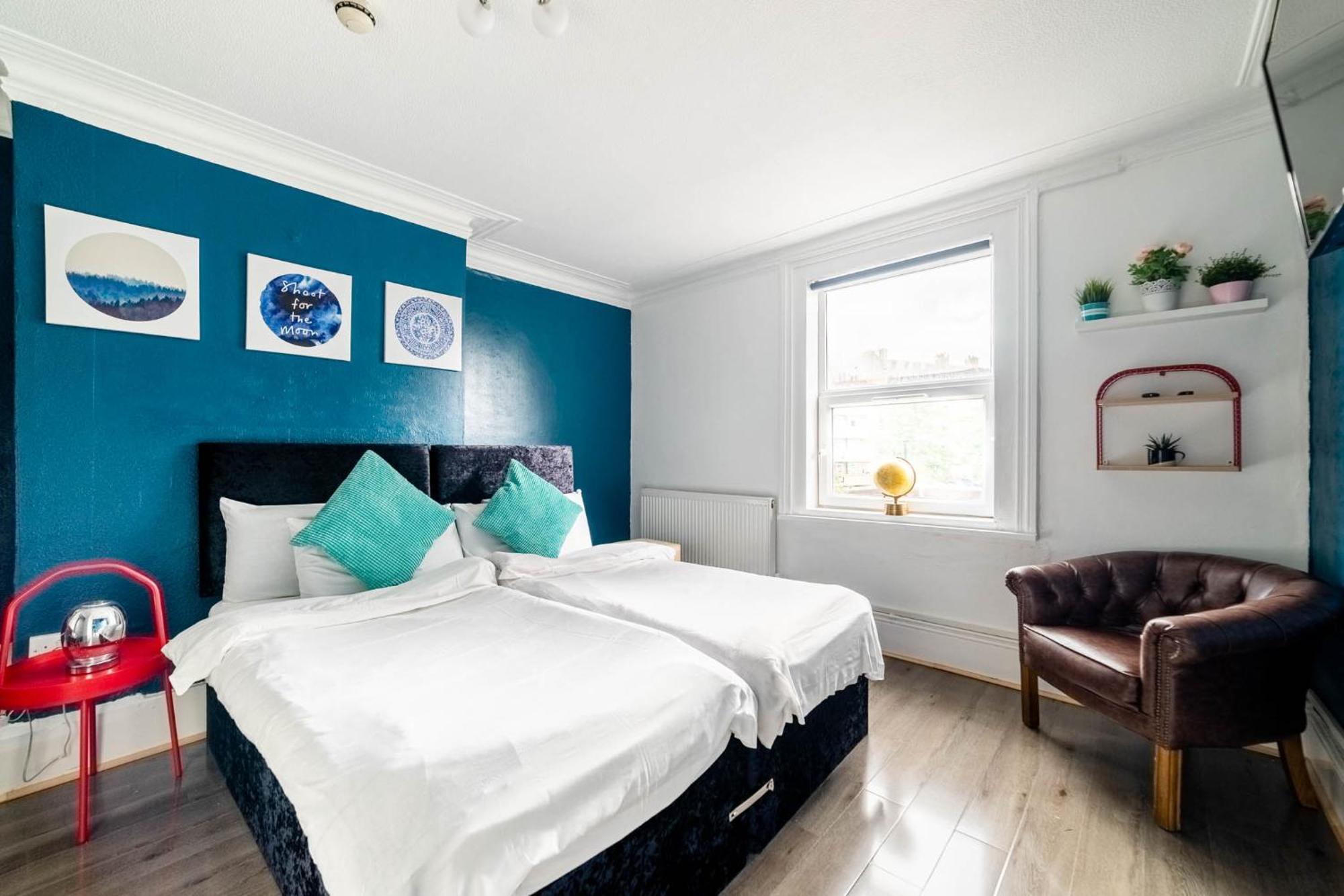Albergue Book A Bed *