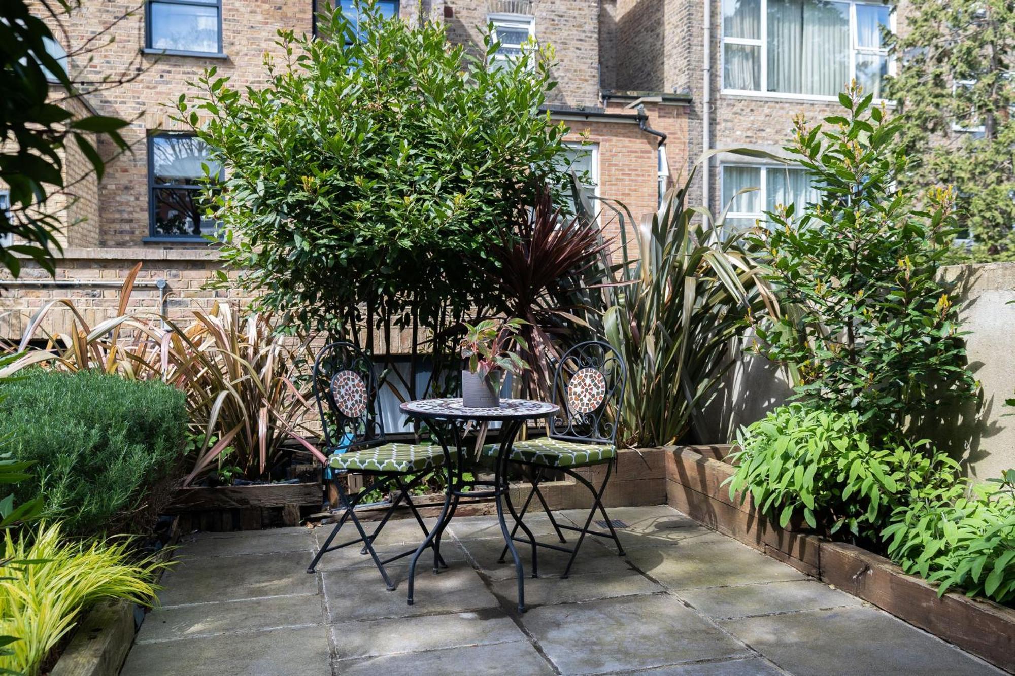 Aparthotel Room2 Hammersmith Hometel 4*