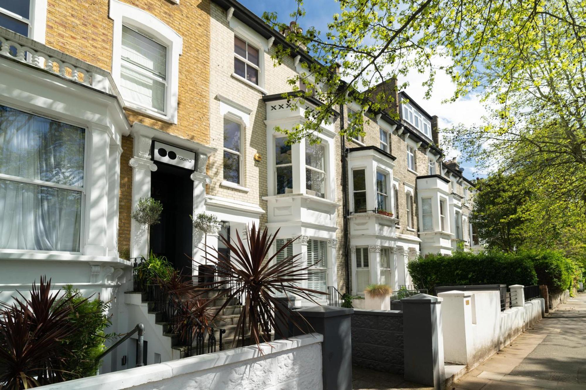 Aparthotel Room2 Hammersmith Hometel 4*