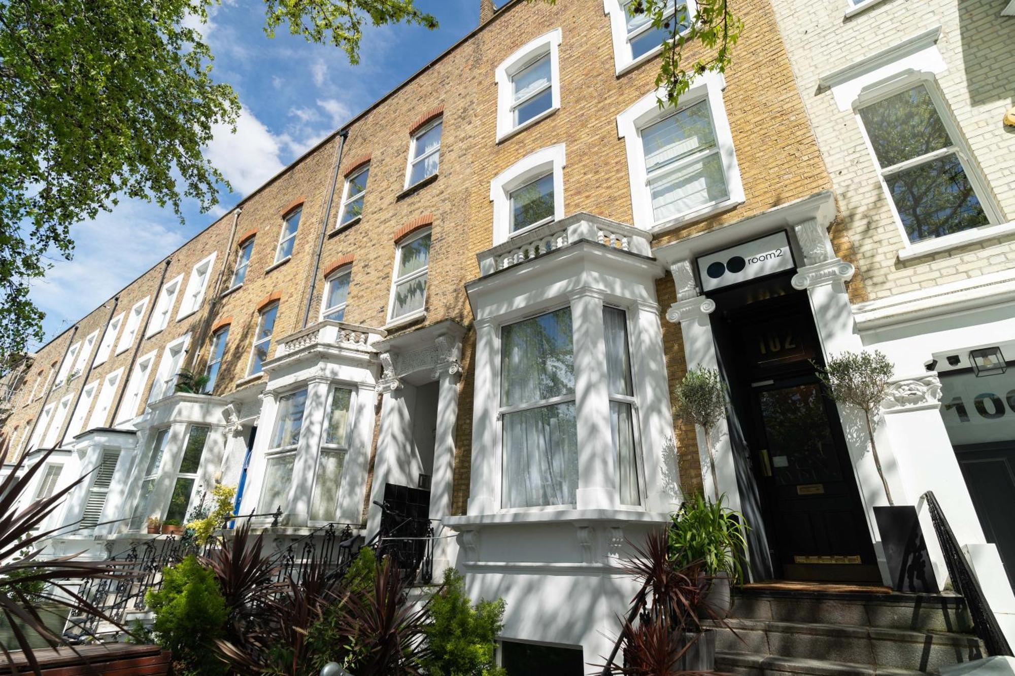 Room2 Hammersmith Hometel 4*