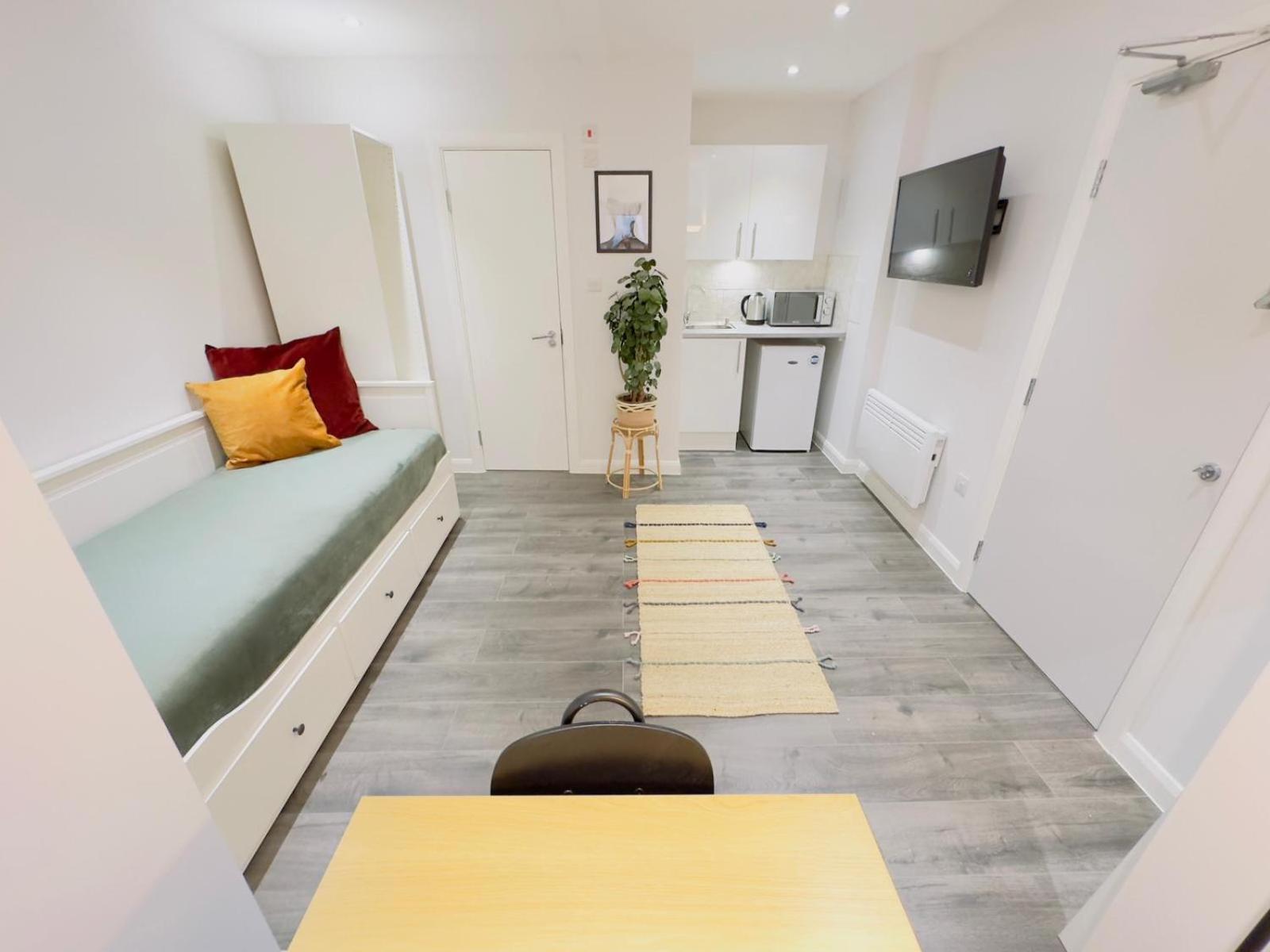 Hackney By Sleepy * London