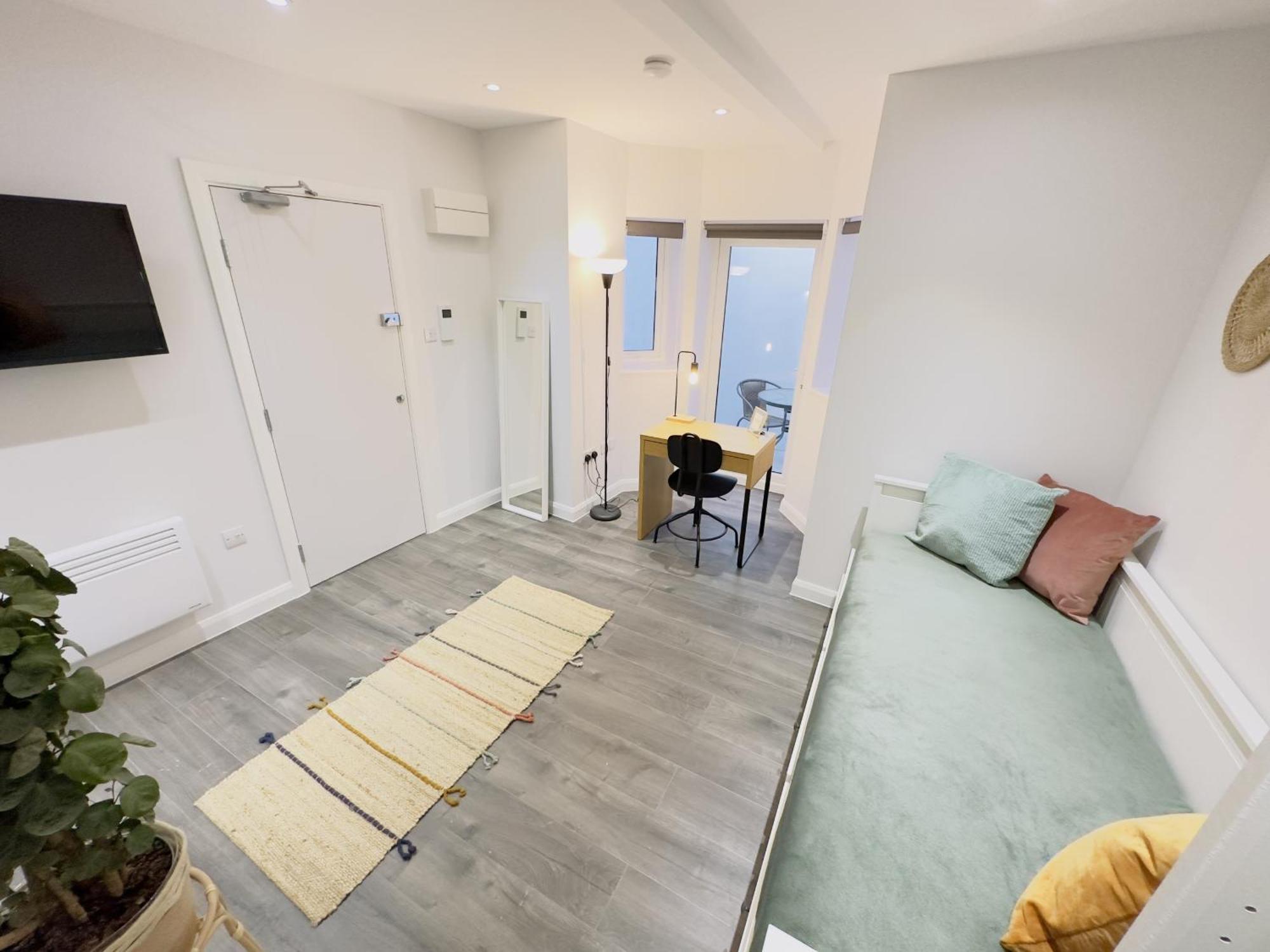 Hackney By Sleepy * London