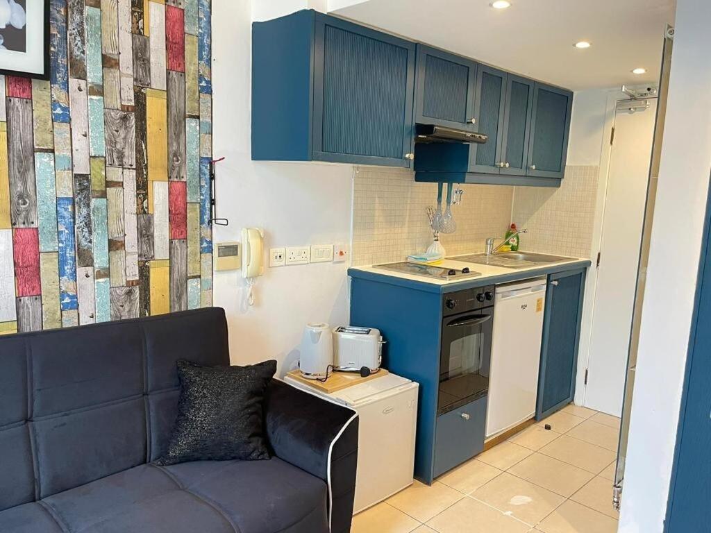 Portobello Road Artistic 'budget' Appartement *