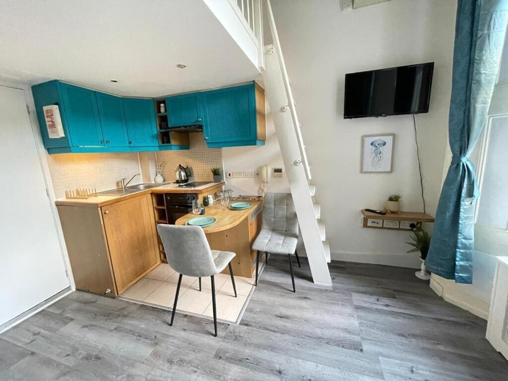 Portobello Road Artistic 'budget' Appartement *
