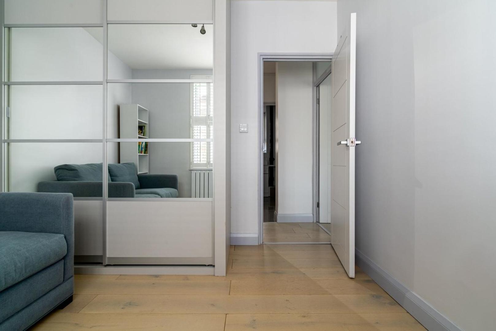 Guestready - A British Charm In South Bank